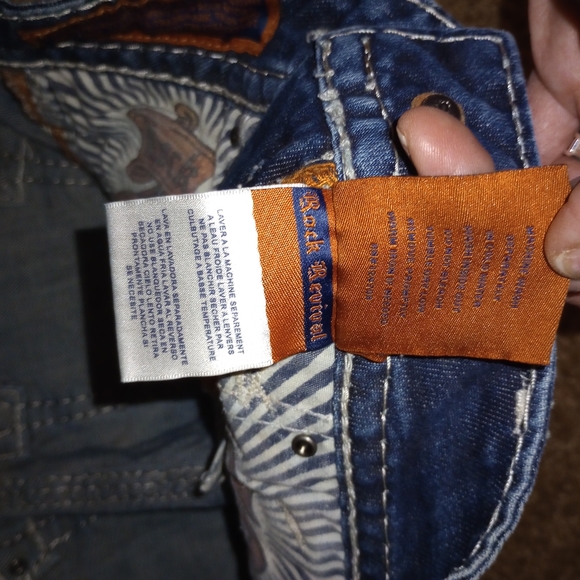 Rock Rival Shorts - Picture 5 of 5